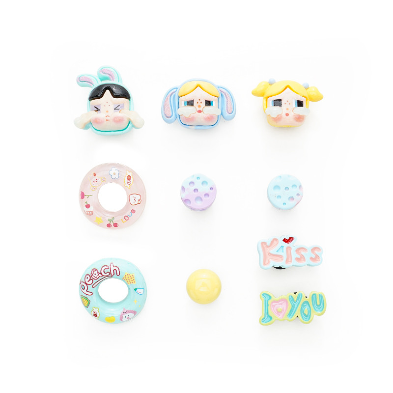 Phụ kiện hoa Crocs Bubble Mart/Crybaby dễ thương cho giày lỗ, có thể tháo rời, phù hợp nhiều mẫu