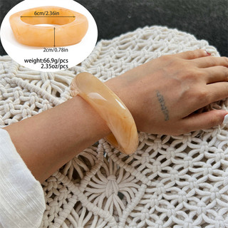 Vòng tay nhựa acrylic retro mịn, phiên bản rộng