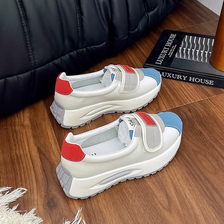Mùa Hè 2024 Phong Cách Mới Niche Muffin Phù Hợp Với Màu Sắc Thường Ngày Retro Velcro Loafers Giày Đế Mềm Nữ