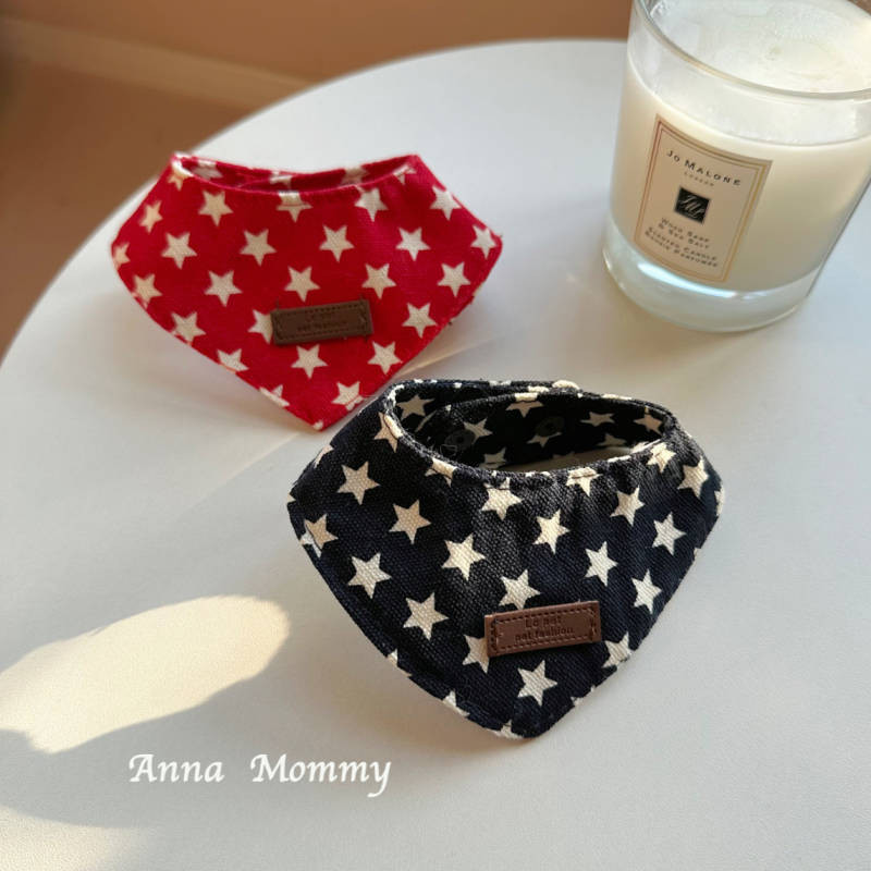 【Ready Stock】 Pet Dog Scarf Teddy Bichon Cute Triangular Binder Saliva Towel Small Dog Scarf Cat Muppet British Shorthair Collar iD75