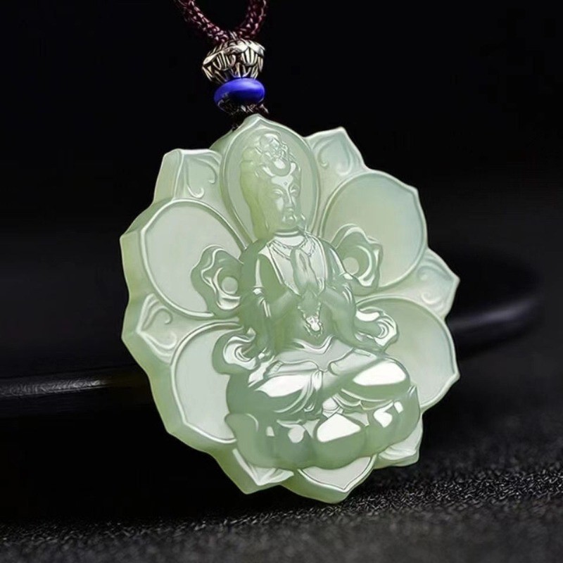 Dây chuyền mặt Phật Quán Thế Âm bằng ngọc sapphire, phù hợp cho cả nam và nữ