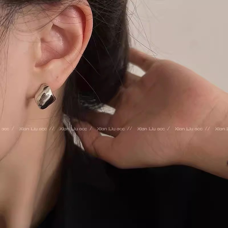 Bông tai bạc đơn giản thời trang 2024 Bông tai cao cấp phong cách mới
