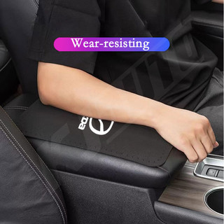 Miếng đệm bảo vệ tay vịn ô tô Mazda Chống trượt Tấm lót tay trung tâm chống mài mòn cho Mazda 3 2 5 CX3 RX8 BT50 323 CX8 CX30 RX7 626 CX7 NX5 CX9 Phụ kiện nội thất
