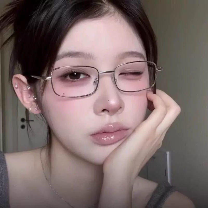 Kính khung vuông vàng cổ điển mát mẻ