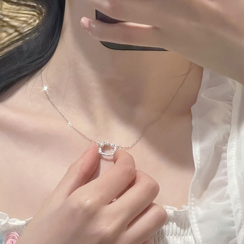 Vòng cổ mèo nữ đẹp mắt với giả ngọc trai và thép không gỉ, hợp thời trang