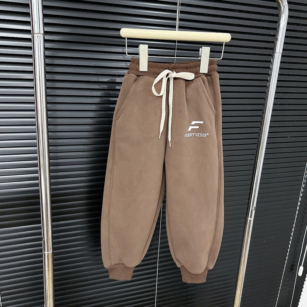 Quần Lót NỈ Nhung Lông Cừu In Chữ F Mềm Mịn, Dày Dặn Ấm Áp Cho Bé 3 Màu Đủ Size 17-65kg