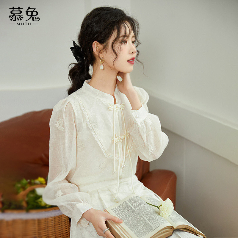 Mutu Mới Phong Cách Trung Hoa Đứng Cổ Nút Áo Sơ Mi Nữ Mùa Xuân 2026 Phong Cách Mới Thiết Kế Niche Nhỏ Top