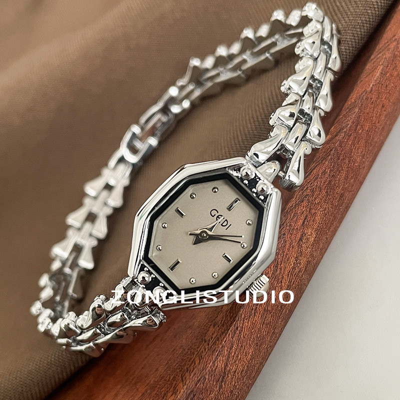 Đồng hồ nữ thạch anh mặt số nhỏ hình thùng rượu sang trọng cổ điển kiểu Pháp sang trọng, dây chuyền thích hợp