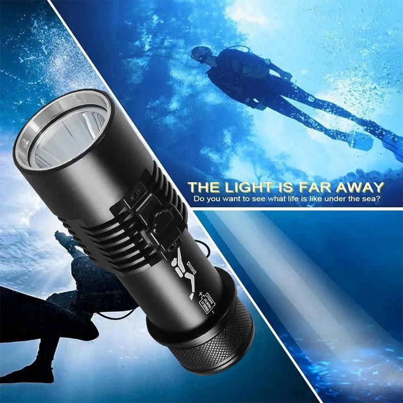 Đèn pin lặn chống nước XHP160 với 3 chế độ ánh sáng trắng và vàng, sử dụng được đến 800m dưới nước.