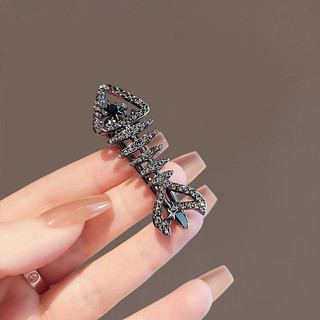 Mũ đội đầu xương cá kim cương MAUROPOLI - Thiết kế tinh tế, ánh sáng sang trọng