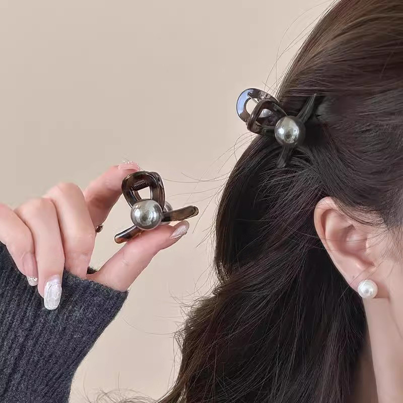 Kẹp cá mập Mini ngọc trai nữ