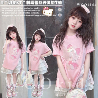 Áo Thun Bé Gái Họa Tiết Hello Kitty Đính Kim Tuyến – Áo Cotton Ngắn Tay Kèm Ren Ngọt Ngào