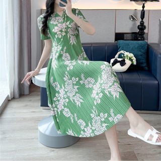 Miyake Xếp Ly Ngắn Tay Xếp Ly Co Giãn Tính Khí Giảm Tuổi Đầm Flesh-Covering Tính Khí Phù Hợp Với Tất Cả Trận Đấu Cao Cấp Counter Phong Cách Dài S