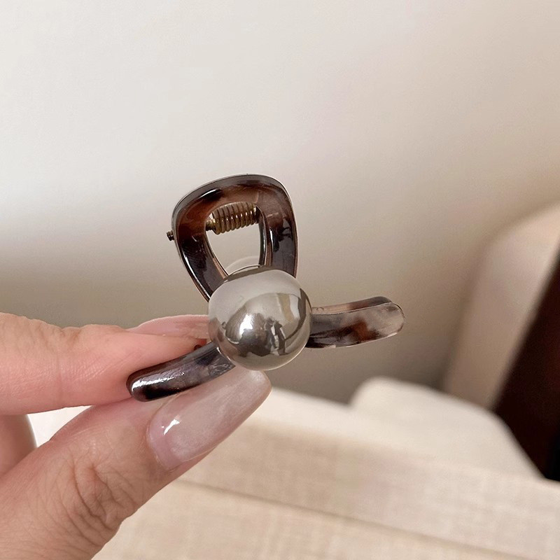 Kẹp cá mập Mini ngọc trai nữ