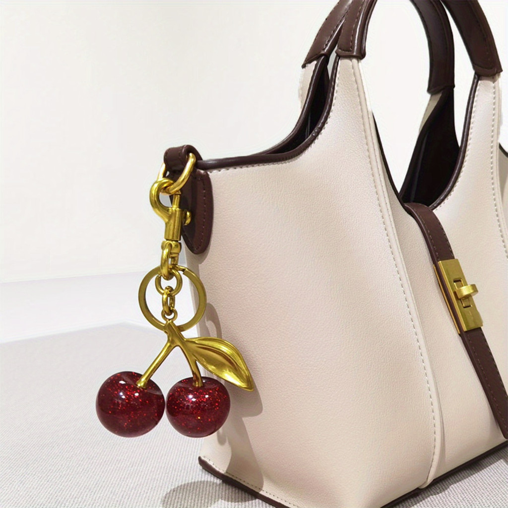 Móc khóa thời trang Cherry sang trọng Sáng tạo dành cho nữ Mặt dây chuyền trái cây giả pha lê sáng bóng Thích hợp cho túi xách