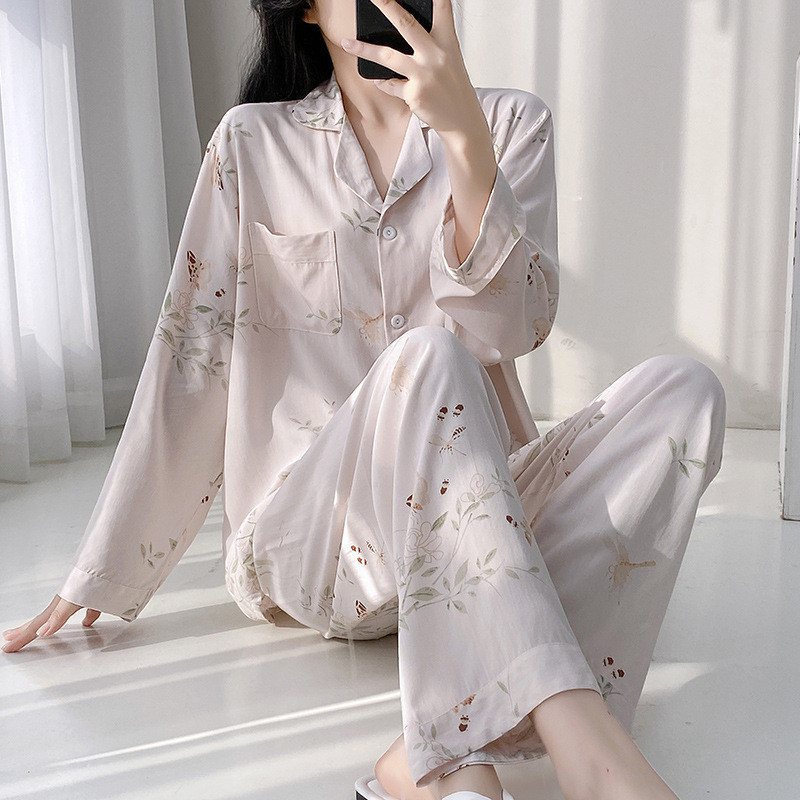 Một Bộ Đồ Ngủ Nữ Hai Mảnh Vải Cotton Lụa Dài Tay, Phù Hợp Cả Mùa Xuân và Mùa Hè