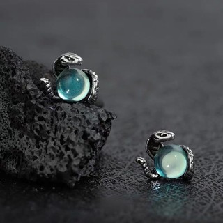 Bông tai bạc mắt Medusa S925 với đá topaz nhỏ, phong cách đơn giản và thời thượng