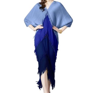 Đầm Miyake cổ chữ V tay búp bê, thiết kế xếp ly lớn, phù hợp tập luyện và thời trang hàng ngày, thanh lịch