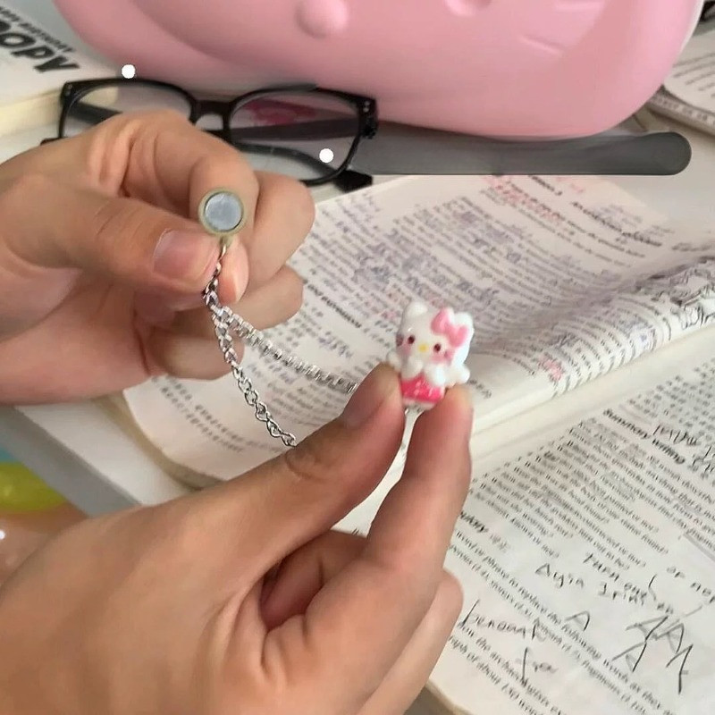 Hồi Giáo Từ Khóa Sanrio Quần Áo Dễ Thương Thắt Nút Góc Khăn Khóa HelloKitty Quần Chân Dây Xích Từ Tính Cố Định Khóa