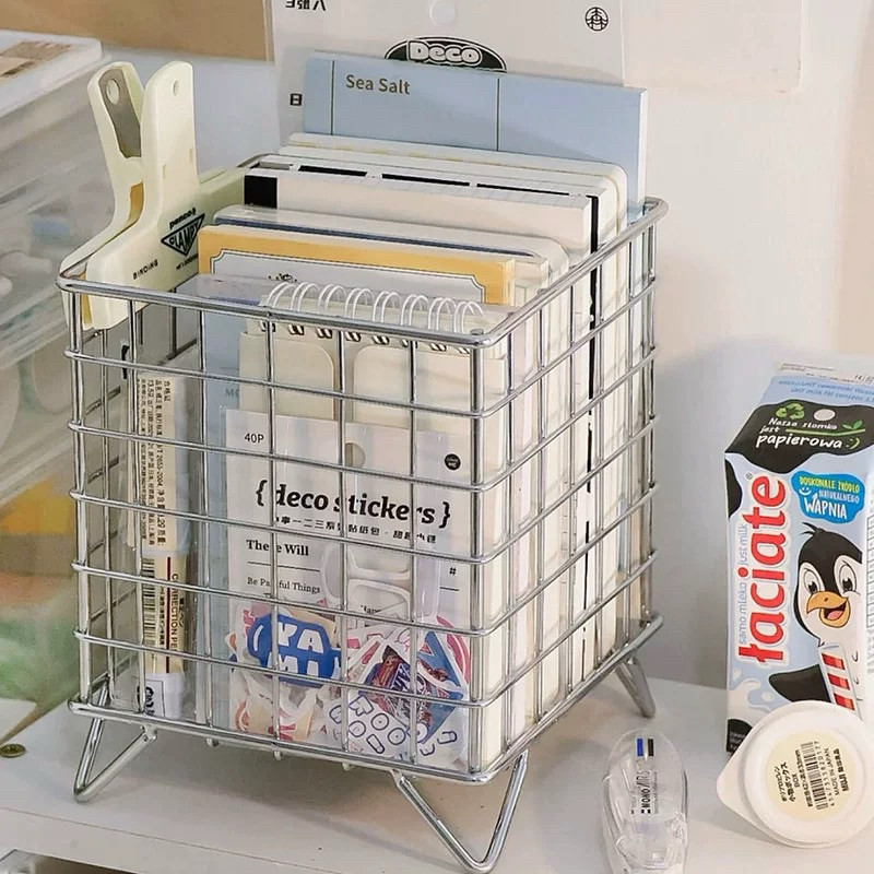 Giỏ Vuông Sắt Đựng Đồ Lặt Vặt Decor Trang Trí Bàn Học COLEEN | BigBuy360 - bigbuy360.vn
