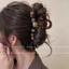 Kẹp Tóc Nữ 2025 Phong Cách Mới Lớn Cá Mập Kẹp Retro Ngọc Trai Kẹp Thời Trang Phụ Kiện Tóc