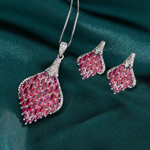 Trang sức kim cương và ruby phong cách mới từ châu Âu và Mỹ, phù hợp với nữ