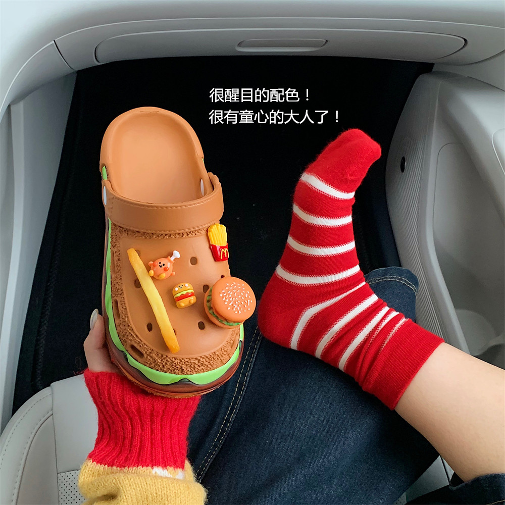 Thích hợp cho Crocs Bánh mì kẹp thịt ba chiều Giày khoai tây chiên Pháp Phụ kiện giày tự làm có lỗ có thể tháo rời Khóa giày trái tim cô gái Đồ trang trí vui nhộn Giày giác quan cao cấp Hoa Busch Khóa giày Zhibixing ins Giày hoa