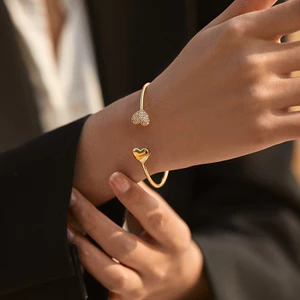Vòng tay hình trái tim mạ vàng với Cubic Zirconia, trang sức lãng mạn tối giản dành cho nữ