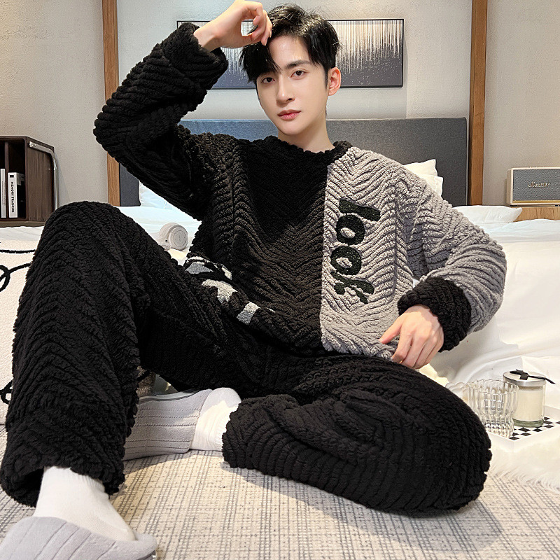 2023 mới bộ đồ ngủ nam mùa đông lót lông cừu dày flannel cổ tròn áo chui đầu ấm áp lông cừu san hô mặc nhà