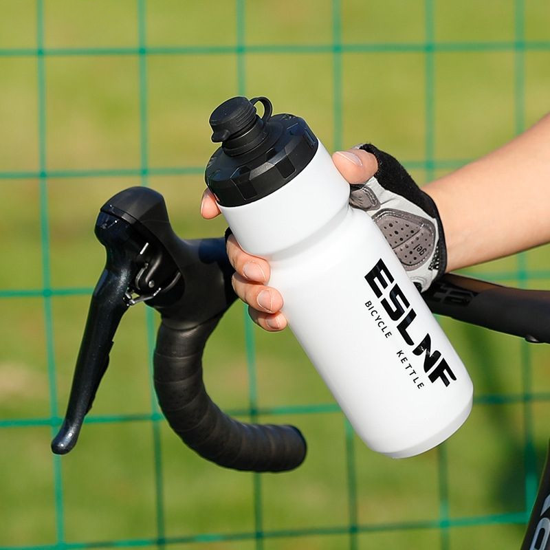 720ML Mới Chống Bụi Bóp Ngoài Trời Đi Xe Đạp Bình Nước Dung Tích Lớn Bóp Bình Nước PP Thể Thao Ngoài Trời / Thể Dục / Đi Bộ Đường Dài / Bơi Bóp Bình Nước