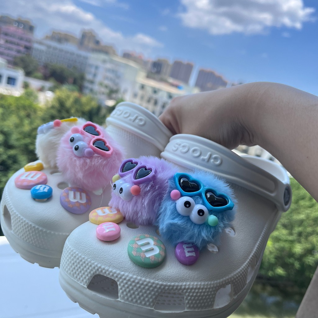 Thích hợp cho Crocs Hole Phụ kiện giày thể thao lông thú đầy màu sắc phong cách Hàn Quốc Giày cao cấp có lỗ hoa Khóa giày Busch Khóa giày Zhibixing Khóa giày có thể tháo rời ins Giày hoa