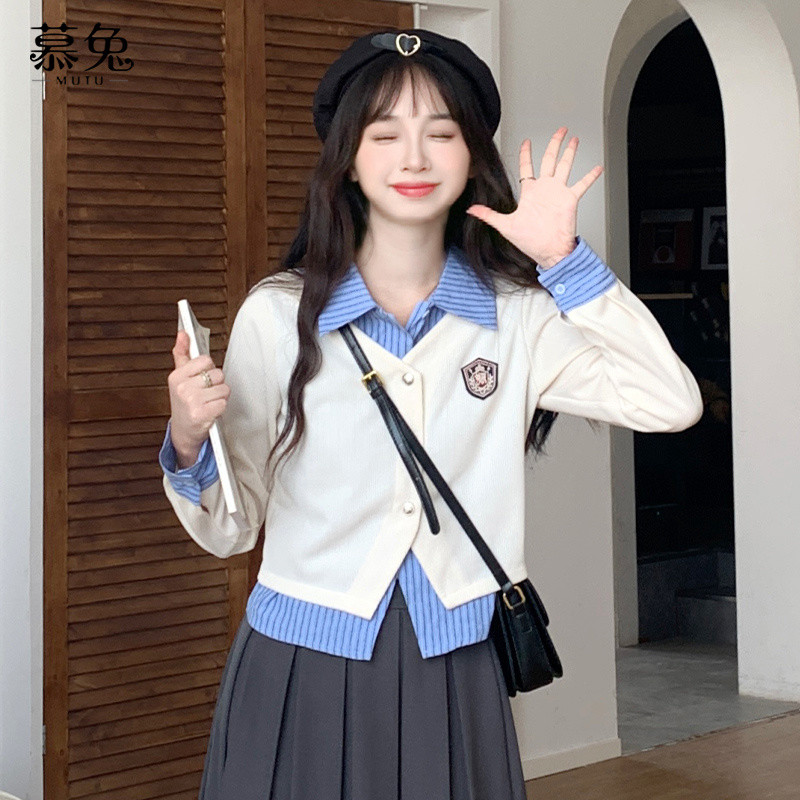 Mutu Preppy Phong Cách Giảm Tuổi Áo Sơ Mi Giả Hai Mảnh Nữ Mùa Xuân 2026 Thiết Kế Phong Cách Mới Niche polo Cổ Áo Dệt Kim Hàng Đầu