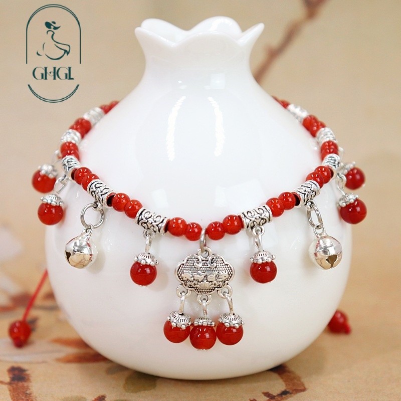 G GHGl Hàng có sẵn Quà tặng năm mới cho gia đình Dây đỏ Mã não đỏ tự nhiên Vòng chân Khóa an toàn cổ điển Chuông tua rua Phụ kiện vòng chân năm