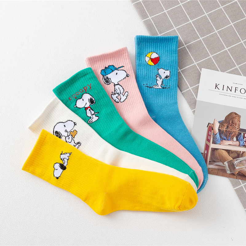 Tất Snoopy Thể Thao Cotton Thu Đông Giữa Ống Bé Gái Quà Tặng
