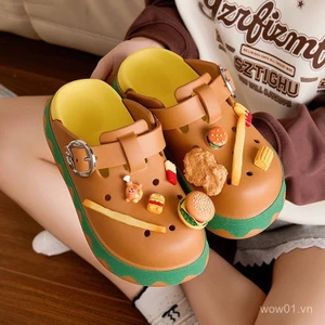 Ưu đãi đặc biệt trong thời gian có hạn Người ảnh hưởng Burger diy Birkenstock Giày có lỗ Giày nữ Mùa hè Mặc ngoài bờ biển Chống trượt Baotou Nửa dép xoay