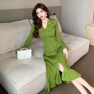 Thu Đông 2024 Phong Cách Mới Dài Tay Người Nổi Tiếng Pháp Sang Trọng Slim-Fit Đuôi Cá Một Cánh