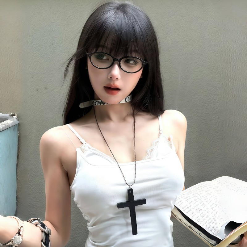 Vòng cổ chữ thập cổ điển Vòng cổ nữ sang trọng thanh lịch