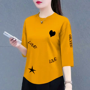 Áo thun dáng rộng xu hướng Xuân Hè 2025, style Hàn Quốc