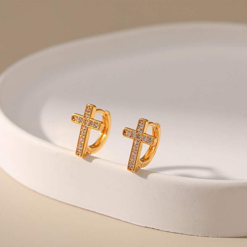 Bông tai vòng Huggie mạ vàng cho nữ, thiết kế đơn giản với đá Cubic Zirconia, phù hợp làm trang sức hàng ngày