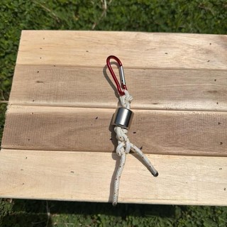 Hít bi việt nam cột sẵn móc khoá. Dùng để hít bi. Trong giỏ hàng có các loại chạc. CR7,Bản đồ, UFO, hero, ưng vương.vvvv