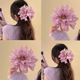 Kẹp móng vuốt tóc lớn hoa, giữ chắc chắn và chống trơn trượt, phù hợp mọi độ dày tóc