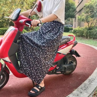 Váy chống nắng nửa chiều bảo vệ chân, thiết kế mới phù hợp với xe điện
