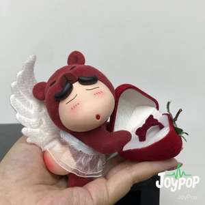 Bán Vui Nhộn Dâu Gấu Crayon Shin-Chan Búp Bê Đổ Xô Hoạt Hình Pouting Mông Crayon Shin-Chan Hình Máy Tính Để Bàn Trang Trí Quà Tặng