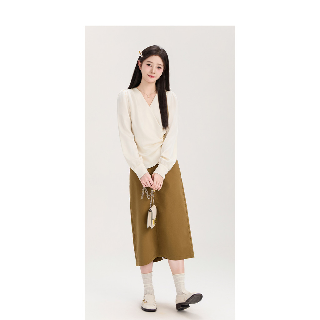Mutu Áo Sơ Mi Nữ Phong Cách Pháp Cổ Chữ V, Form Slim-Fit, Mùa Hè Mỏng và Cao Cấp