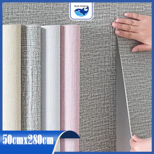 Blue Whale Cuộn Xốp Dán Tường Tráng Nhôm cao cấp kích thước 2,8m x 50cm có keo sẵn, chống ẩm mốc