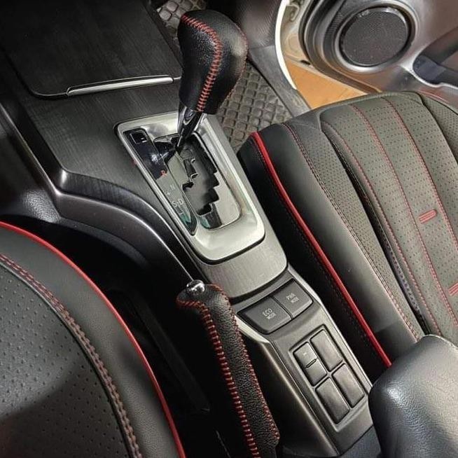 Bọc Da Cần Số, Tay Phanh Xe Toyota Fortuner, innova, hilux Bản AT 2017- 2023  khâu thủ công