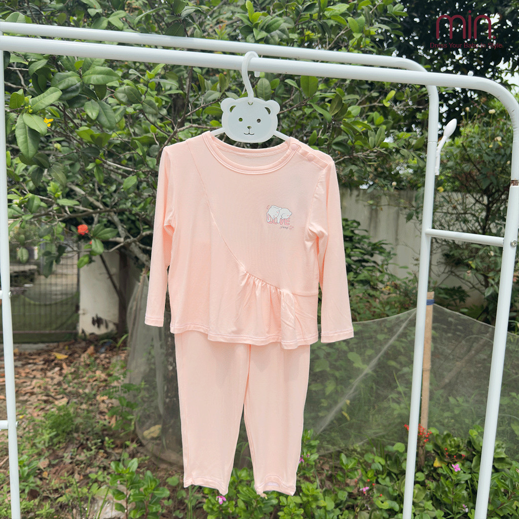 Bộ Thu Đông Dài Tay Bé Gái Anminaza Vải Sợi Tre Petit Mềm Mại Co Dãn 4 Chiều - Hàng Chính Hãng AMI0421