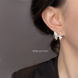 Bông tai bạc 925 kim bướm ngôi sao vàng bạc hai tông màu, thiết kế nữ tính và thanh lịch