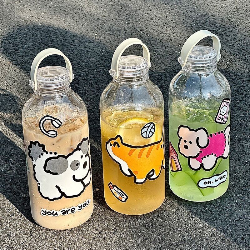 Bình Nước Nhựa Trong Suốt Cỡ Lớn 1200ml Có Nắp Chống Tràn Kèm Sticker Dễ Thương