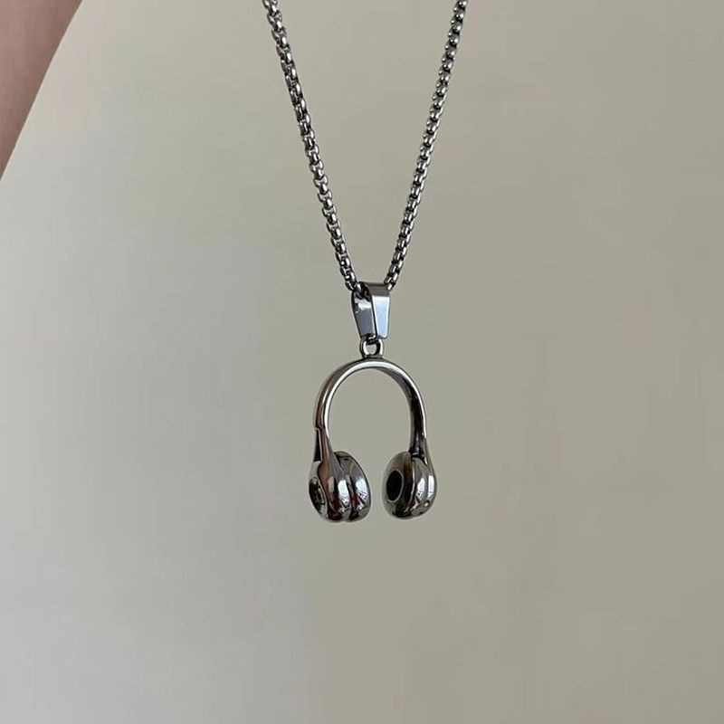 Vòng cổ mặt dây chuyền hình tai nghe cổ điển